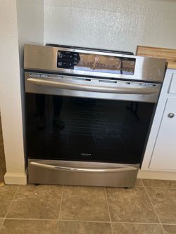 Frigidaire Gallery Electric  Stove
