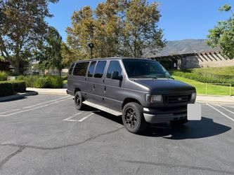 2006 Ford E-350