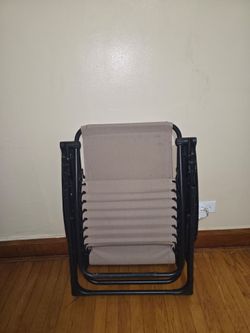 Folding Zero Gravity Recliner Chair