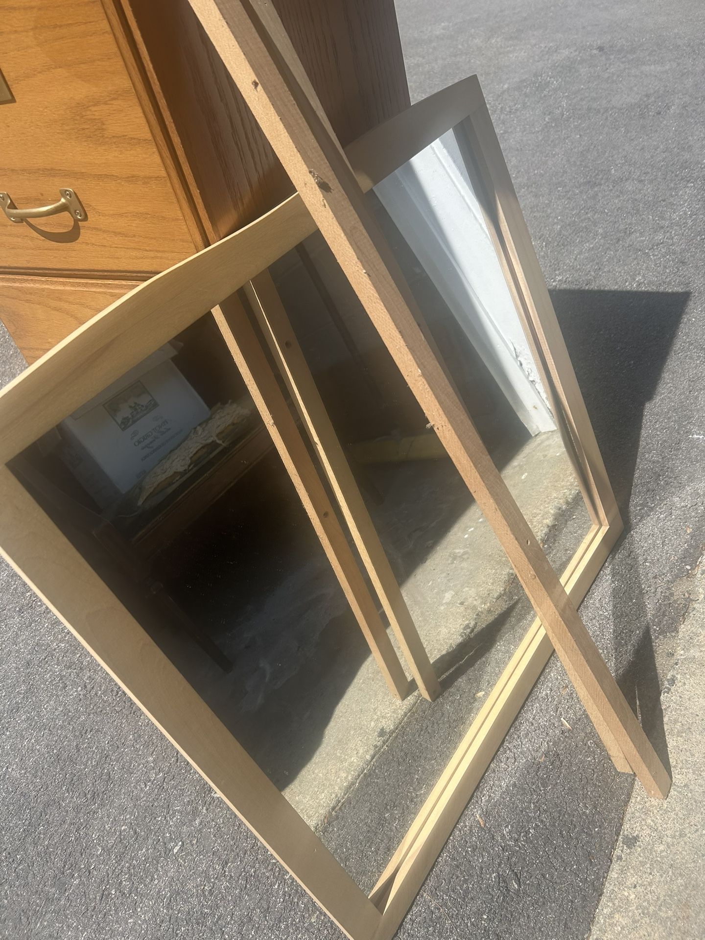 Mountable Dresser Mirror