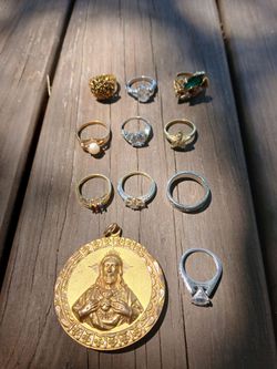 Women's Costume Jewelry Bundle