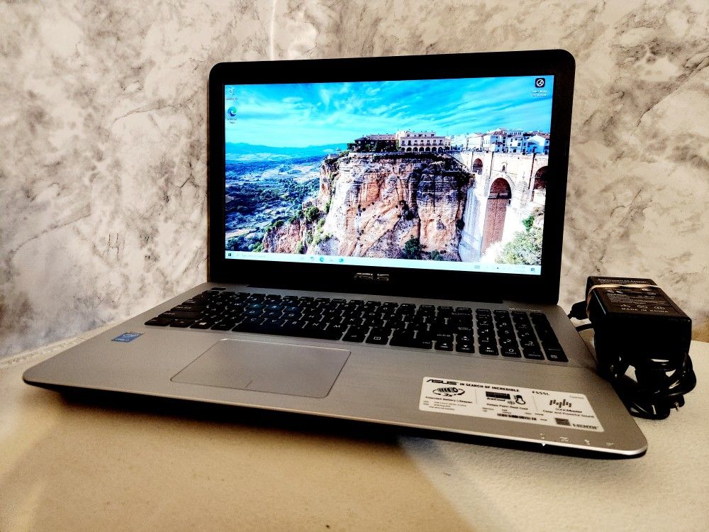 ASUS F555L | 128GB SSD | 8GB RAM | i3-5010U 2.10GHz | 15.6" 1080P | WIN10 + OFFICE