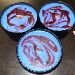 Swirl Design Candle- Honey & Tobacco Scent