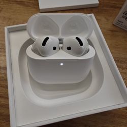 New Apple Airpods 4