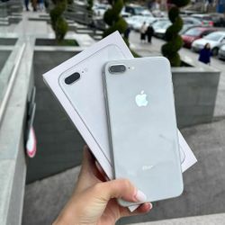 iPhone 8 Plus 64GB Unlocked 