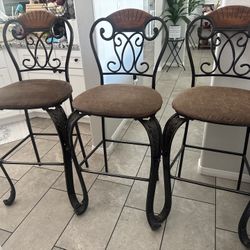 3 Bar Stools