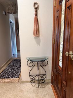 Side table / plant stand