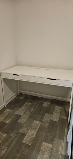 White desk or vanity ikea Alex