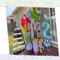 reach customer Charm Celebrations with Creative Birthday Balloon Art