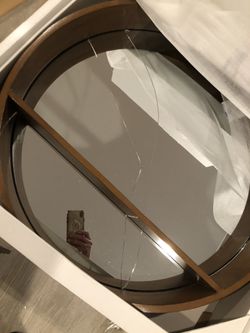 BRAND NEW LARGE MIRROR BUT CAME DAMAGE