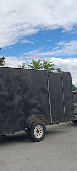 Enclosed Trailer