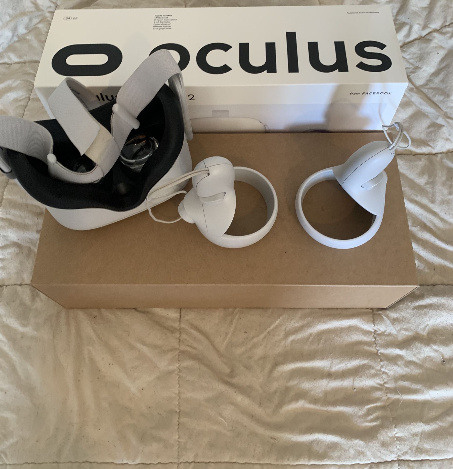 Oculus Quest 2 VR Headset