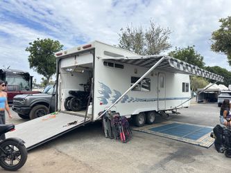 2006 FS26 Weekend Warrior Toy Hauler
