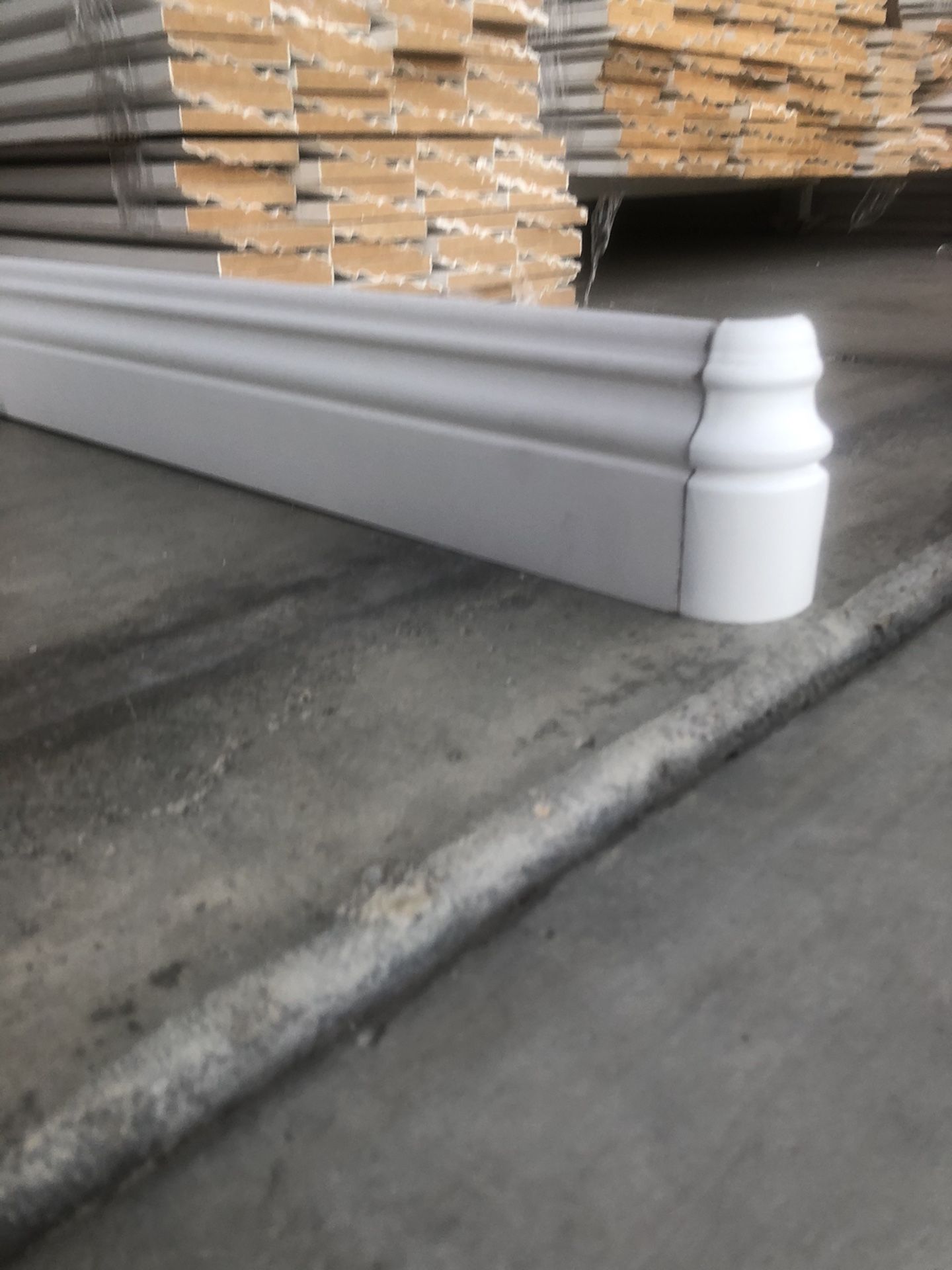 4 inch baseboard for Sale in Bakersfield, CA - OfferUp