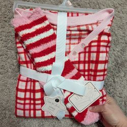 New! Large Red And White  Pajamas For Girls/Women Gift 