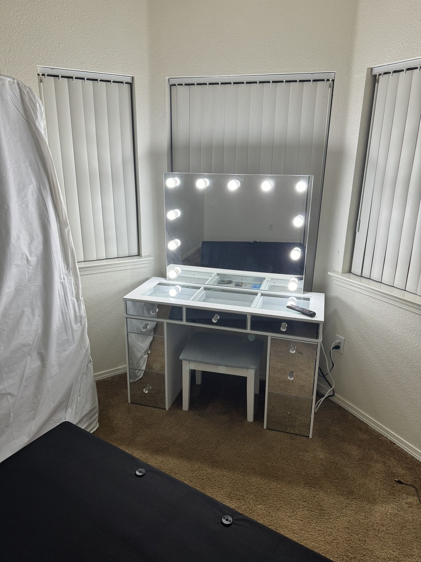 Make Up Vanity With  Adjustable Queen Bed 1200 OBO 