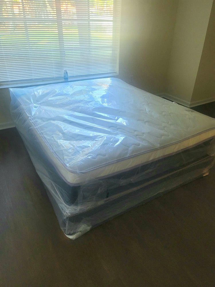 NEW QUEEN-SIZE PILLOW TOP MATTRESS AND BOX SPRING 💤