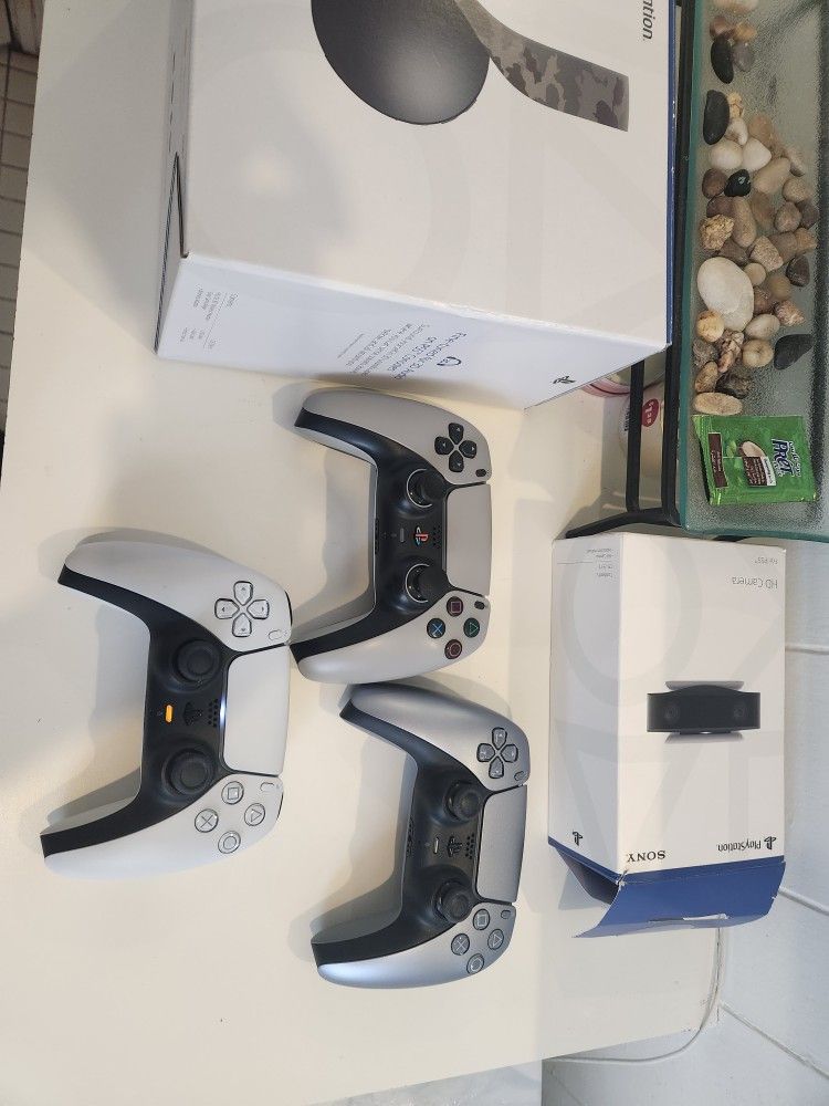 PlayStation 5 Controller. Pro Ps5 controller mouse click.. New