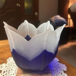  EndedEnded Partylite Frosted Glass Indigo Blossom Candle Holder