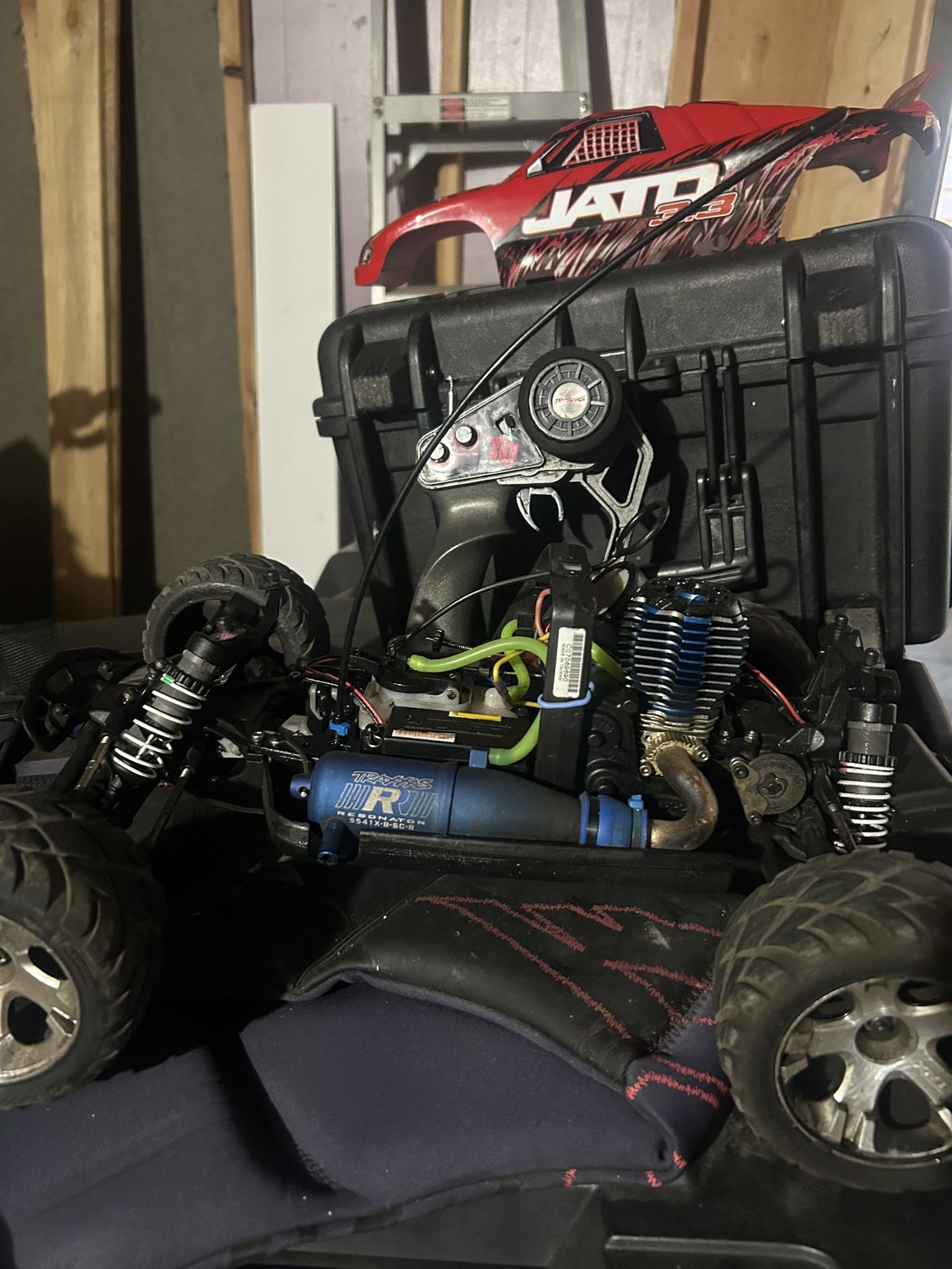 Traxxas Jato 3.3