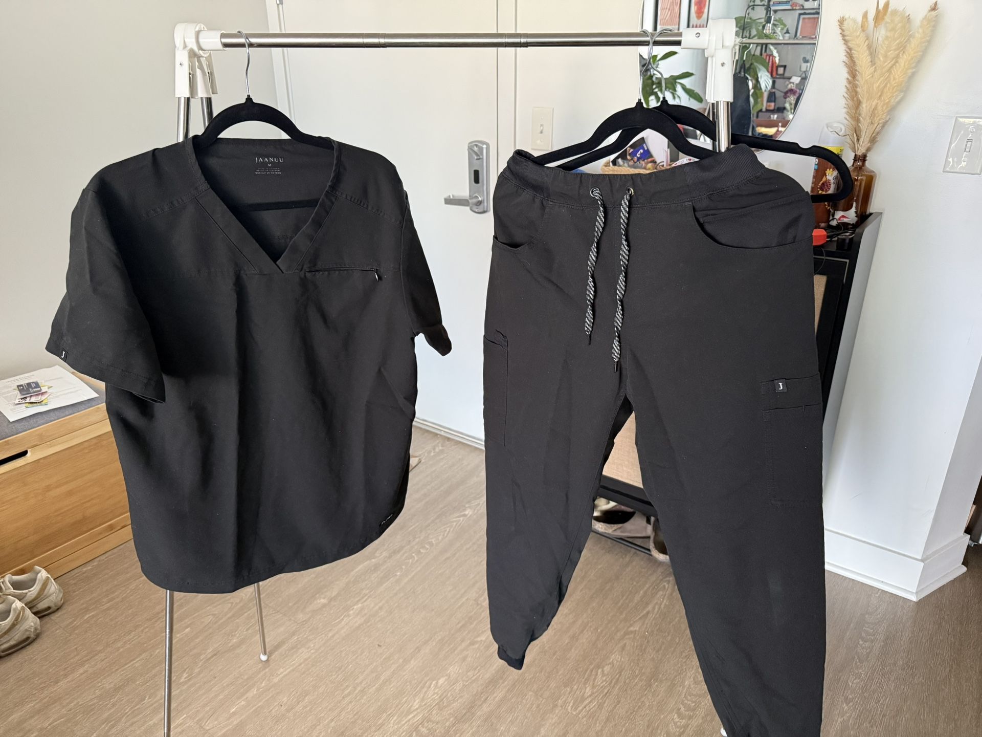 Misc Scrubs Men’s (MED) 