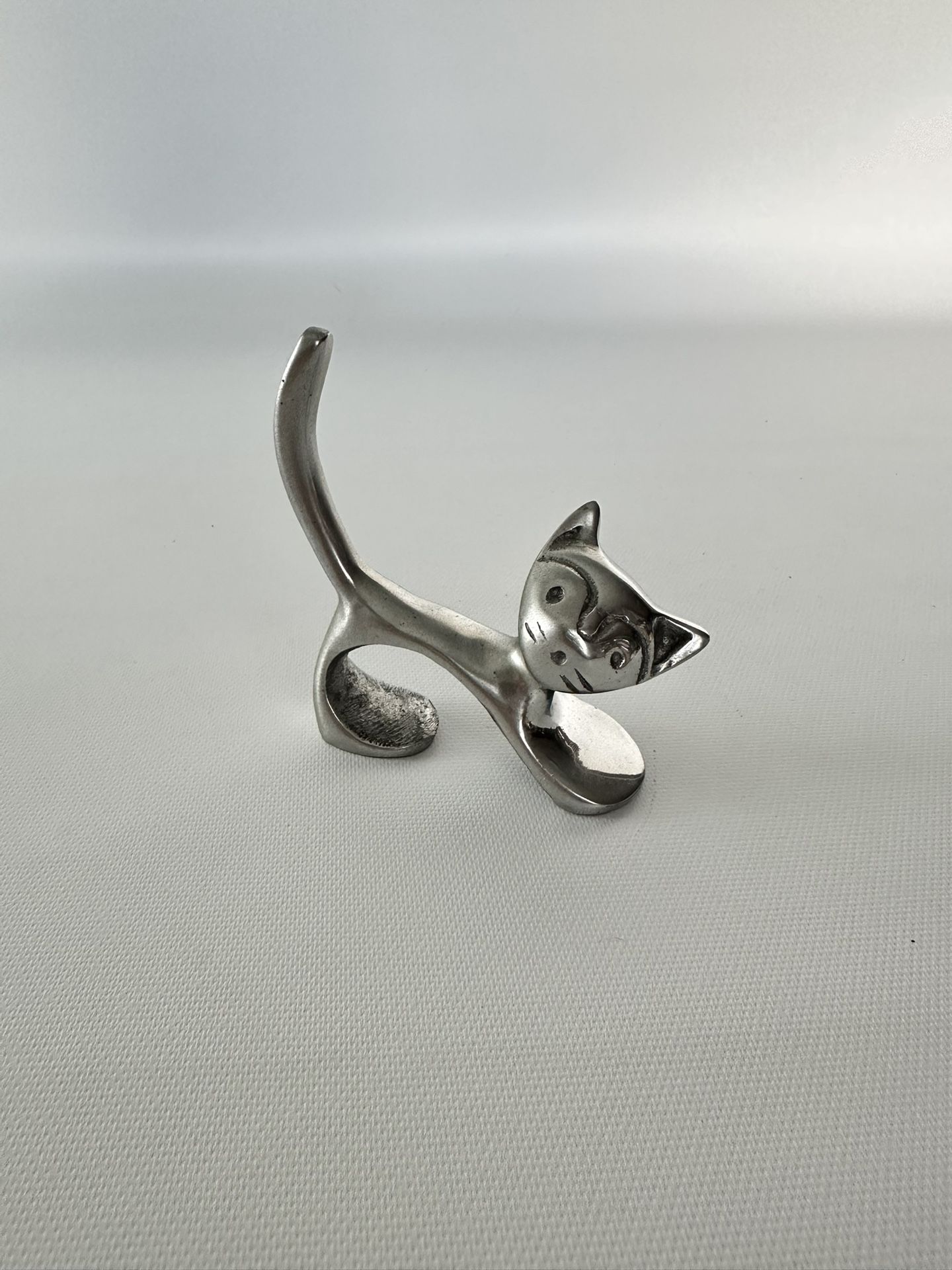 Long Tailed Cat Figurine Ring Holder Jewelry Organizer
