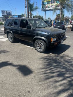 1994 Nissan Pathfinder 4x4   157,000 miles   Manual transmission   Clutch in great shape   AC works great   Excellent seats and interior   Runs great,