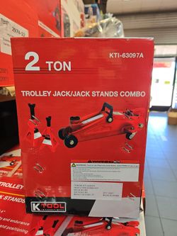 Perfect Holiday Gift 2 Ton Floor Jack With 2 Stands,New, Financing Available 