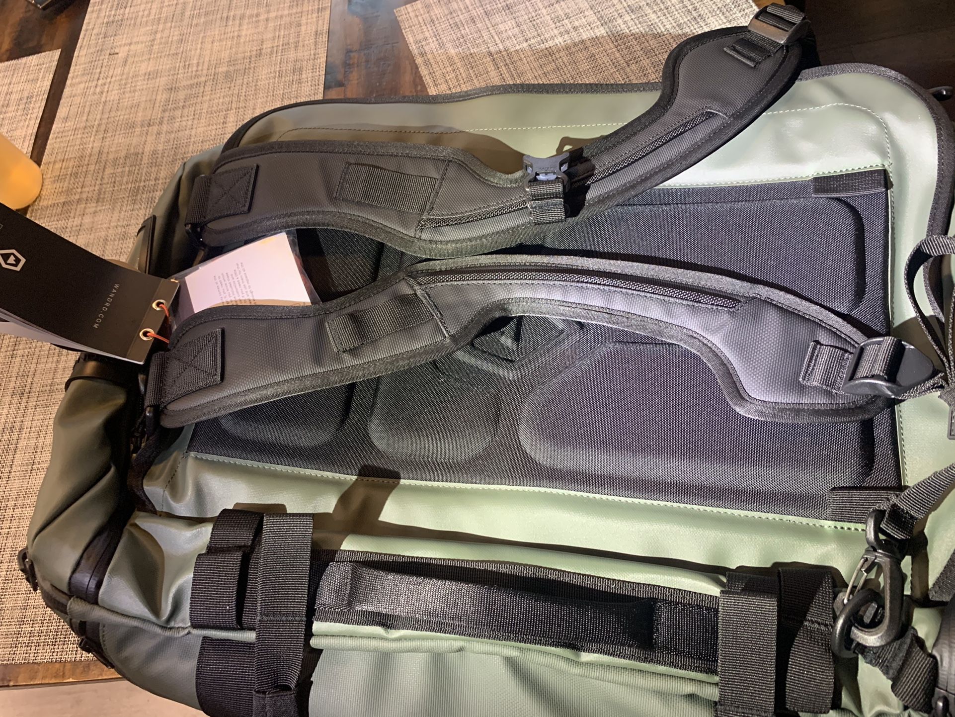 Wandrd HEXAD Access 45L Duffel Bag GREEN. Premium Modular Carry On