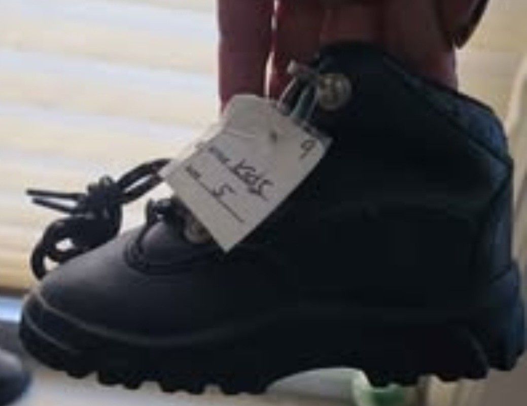 Nike Toddler 5C Winter Boots