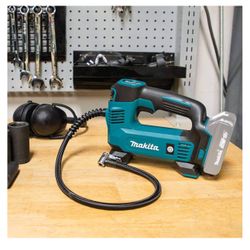 Makita DMP180ZX 18V LXT® Lithium-Ion Cordless Inflator, Battery Powered, Tool Only(battery and charger not included);Presta valve adapter;Sports ball 