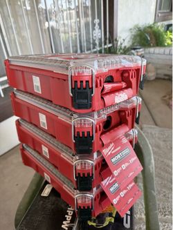 Milwaukee tool chest box