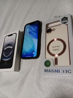 IPhone 16e w/Case