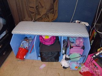 Free home made toy storage no toys