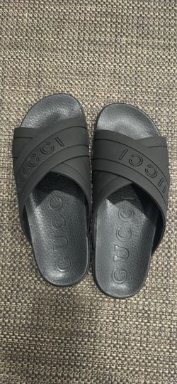 Black crossover Gucci slides