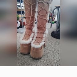 Size 8 Demonia Faux Fur Boots 