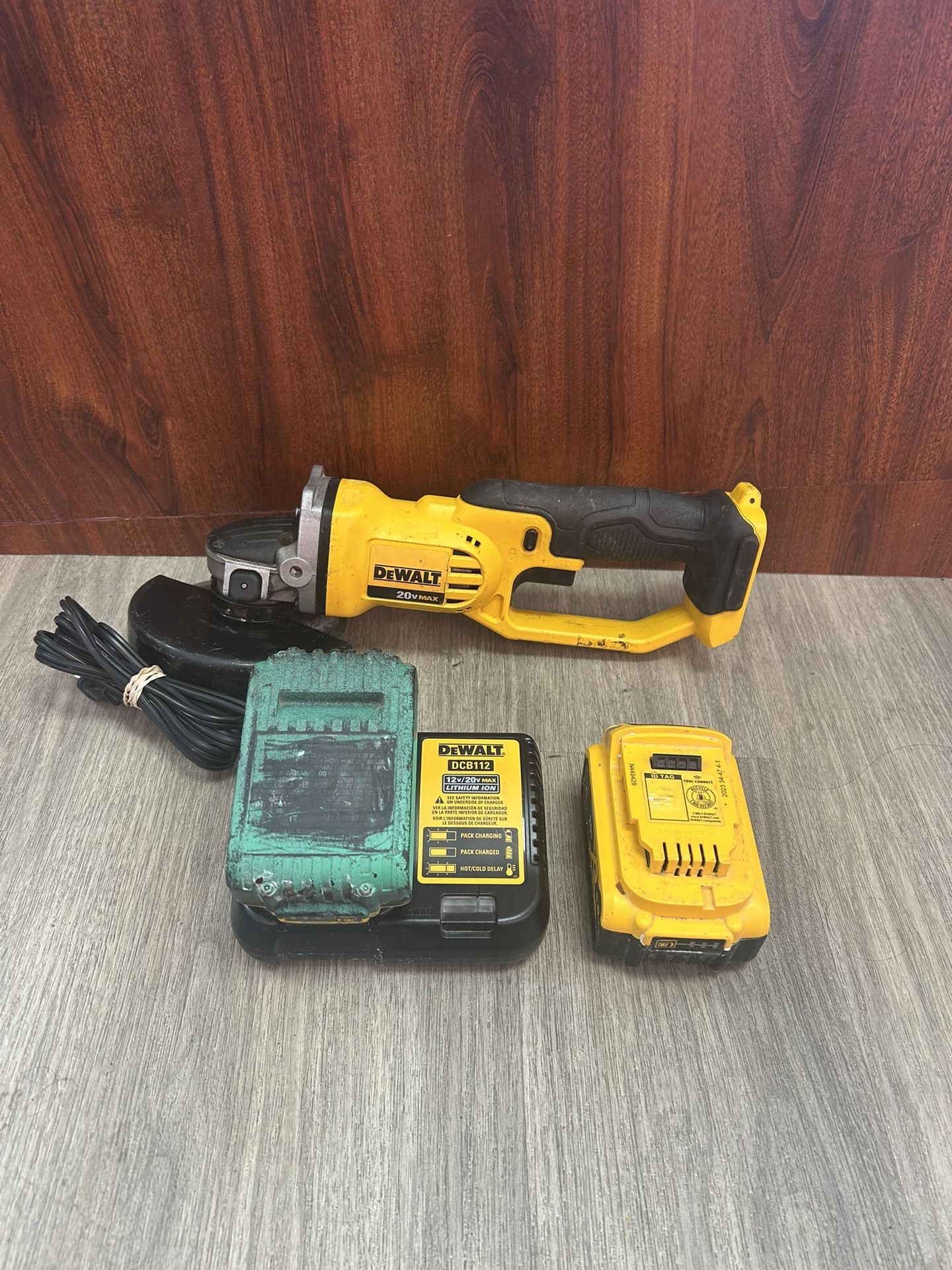 Dewalt 4 1/2” Grinder DCG412