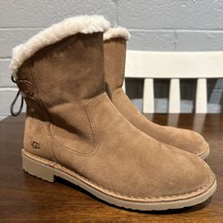 UGG Boots Womens Size 10