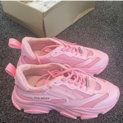 Steve Madden Posession Sneakers 