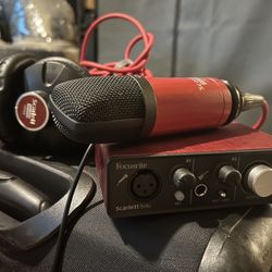Focusrite 2i2 Studio Recording Interface 