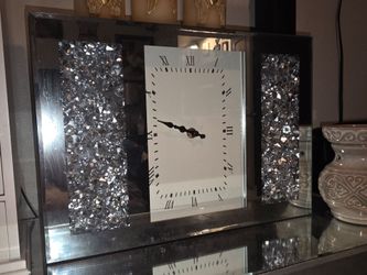 Mirrored clock