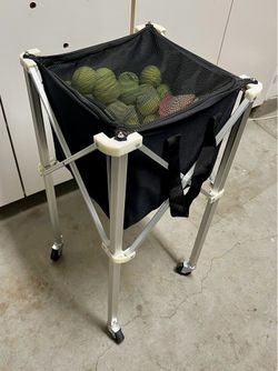 Lightweight Foldable Tennis Ball Teaching Cart with Wheels and Removable Bag