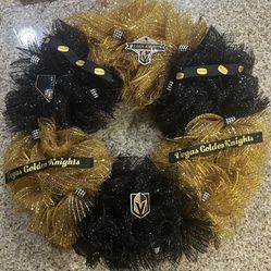 Golden Knights Wreath