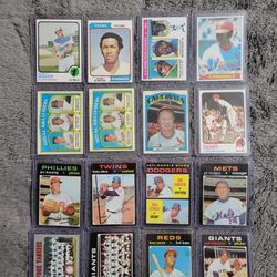 Vintage 70s Baseball ⚾️ Cards Featuring Short Print 71 Topps Tony Perez.