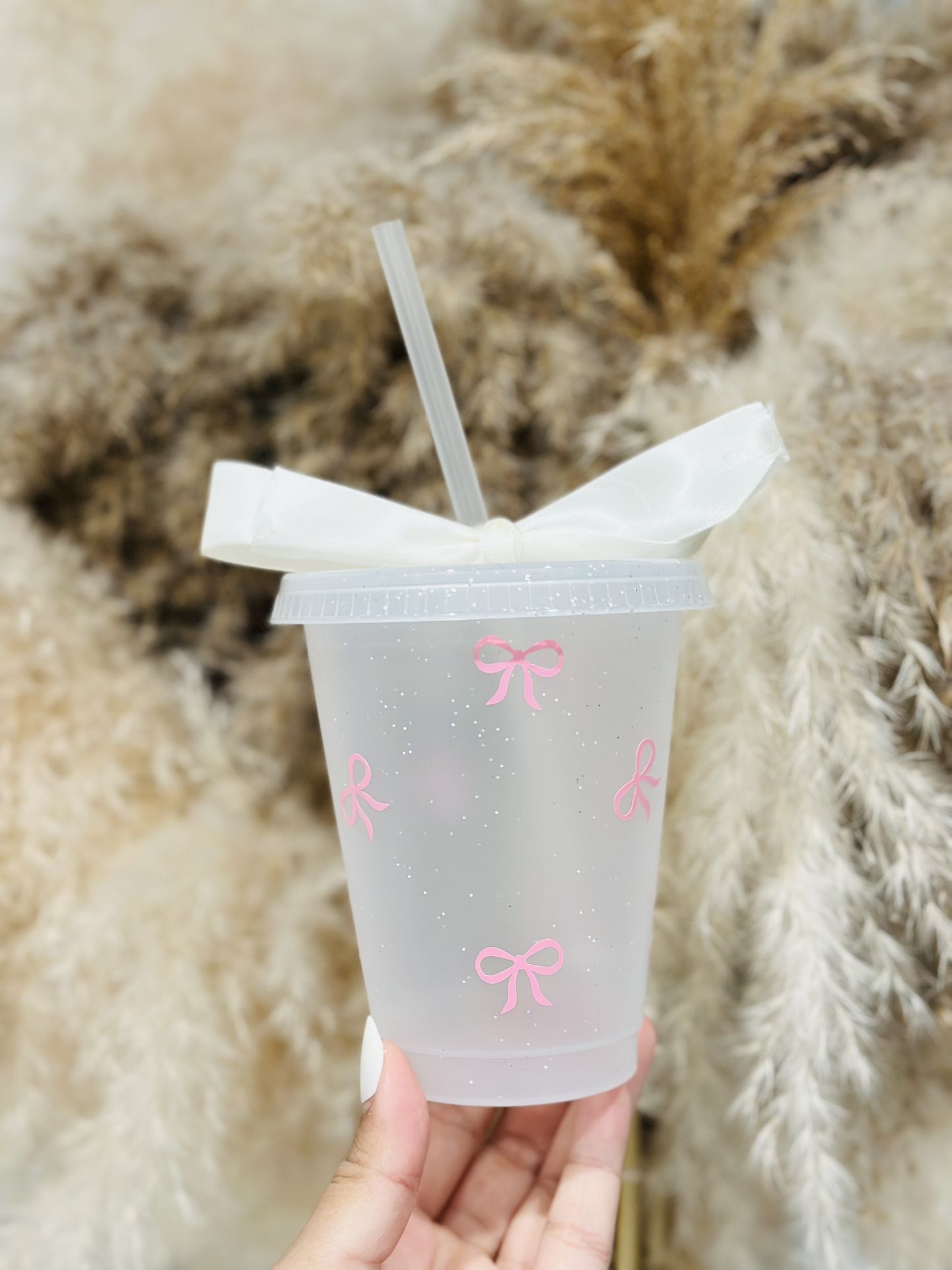 Bow Plastic Cups