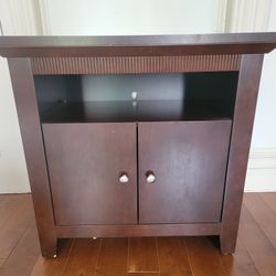 2 Nightstands/TV Stand