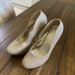 EUC Elegant Glitter Platform Heels