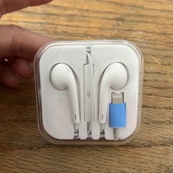 New Apple Lightning Connect Headphones