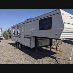 1993 5th Wheel Clean Title 