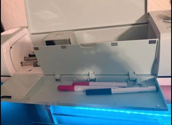 Cricut Explore Air 2 Bundle – 200+ Vinyl Sheets, Tools, Transfer Tape, Blades & Storage